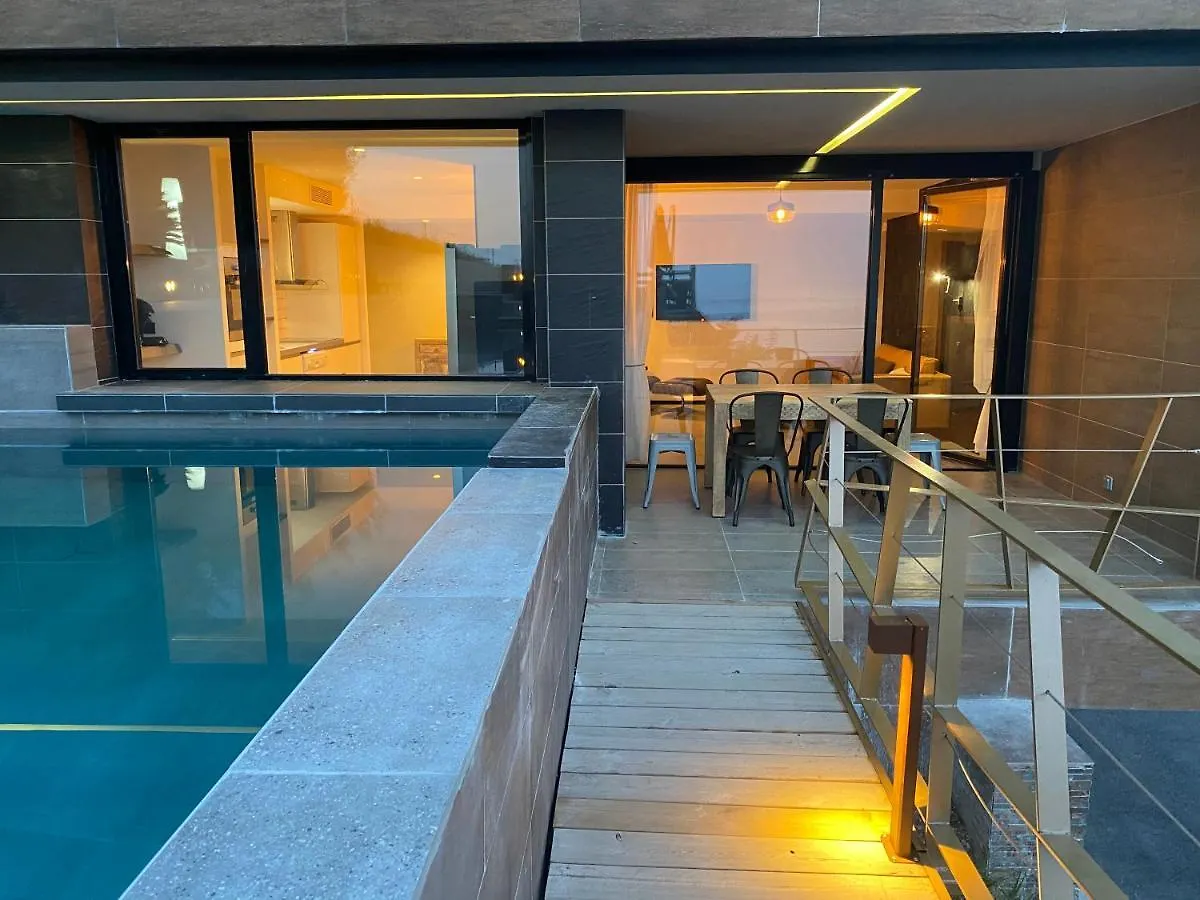 Villa Zen Saint-Raphael  0*, Saint-Raphael (Var) France